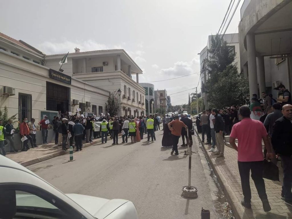 Le FFS soutien la grève des enseignants à Tipasa