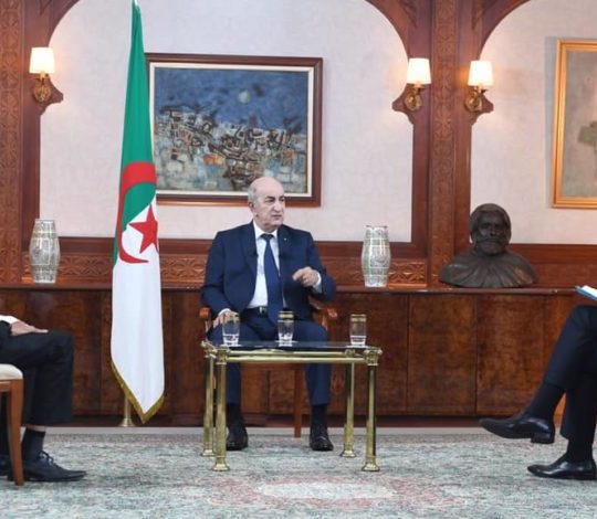Un média algérien annonce le « retour imminent » du président à Alger