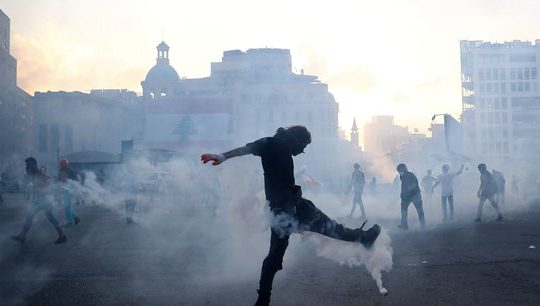 Beyrouth: manifestation contre le gouvernement, plus de 110 blessés