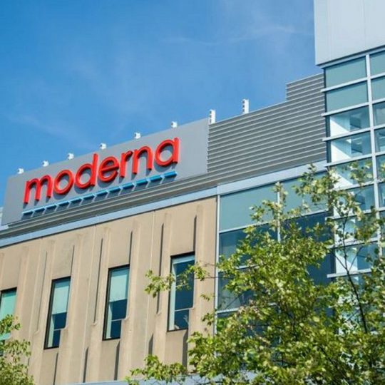 Covid-19: l&rsquo;américain « Moderna » annonce un vaccin efficace à 95%