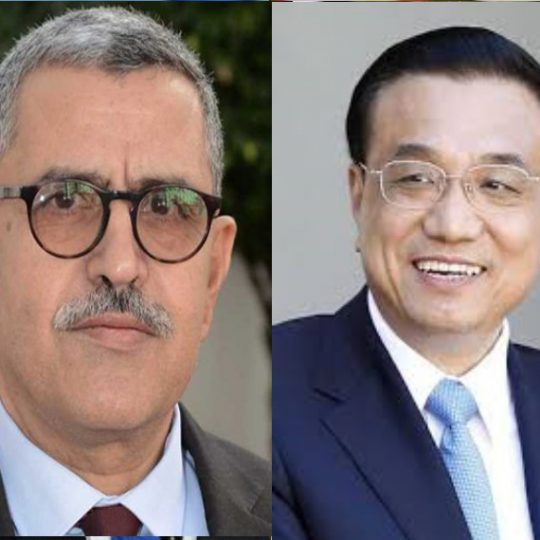 Djerad s&rsquo;entretient par téléphone avec son homologue chinois Li Keqiang