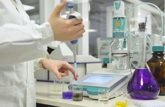 Covid-19: plafonnement des prix des tests et analyses de dépistage du virus