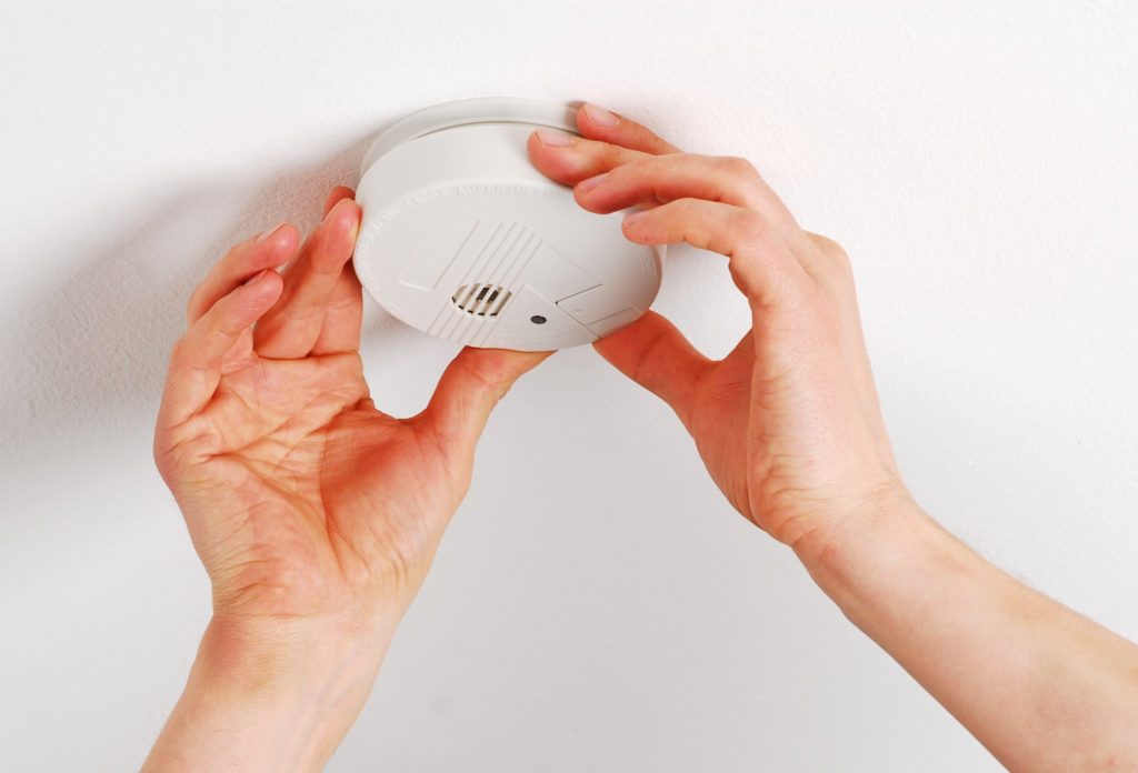 Détecteurs de monoxyde de carbone : Quatre marques non conformes retirées du marché