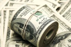 Trump menace la Fed: le dollar enregistre sa pire baisse en 3 semaines