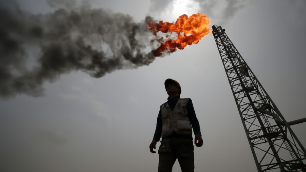 Première séance post-Maduro : le Brent cède encore, à 60,18 dollars