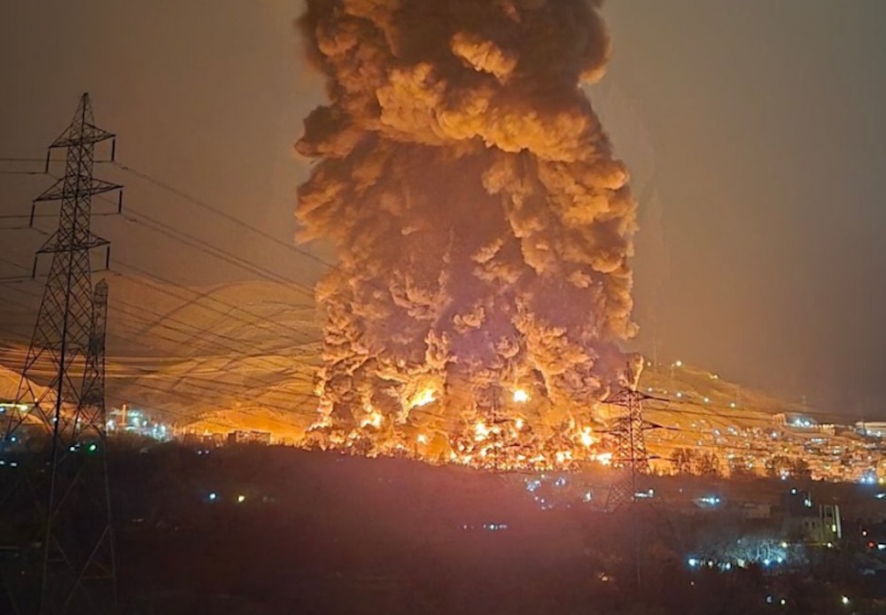 De Téhéran à Haïfa, la guerre s&rsquo;en prend aux infrastructures pétrolières du Moyen-Orient