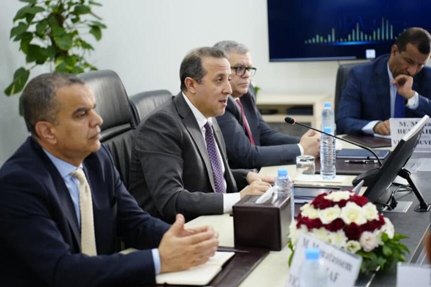 Mohamed Lamine Lebbou, gouverneur de la Banque d'Algérie, préside la réunion avec les banques commerciales, 14 juin 2026