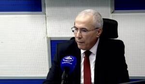 Boukhalfa Yaïci, directeur général du Green Energy Cluster Algeria, en studio à la Chaîne 3 de la Radio algérienne.