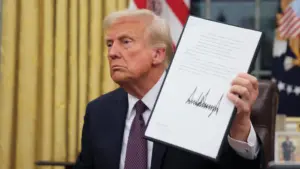 Trump : une caution de 100 000 dollars pour la Green Card.