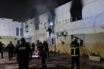 Les services de la protection civile en action après le drame de l'orphelinat de Mohammadia