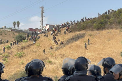 Fnideq - Ceuta ( Migrants - Forces de l'ordre marocaines