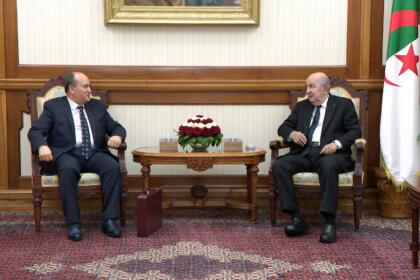 Le président de la République, Abdelmadjid Tebboune, avec le Premier ministre, Sifi Ghrieb,