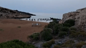 وصول مهاجرين غير شرعيين إلى كارتاخينا، إسبانيا