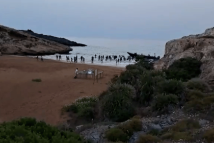 وصول مهاجرين غير شرعيين إلى كارتاخينا، إسبانيا