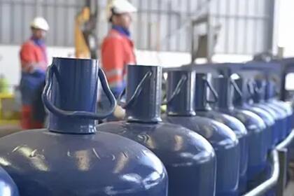 Bouteilles de gaz butane dans un centre d'embouteillage TotalEnergies au Maroc