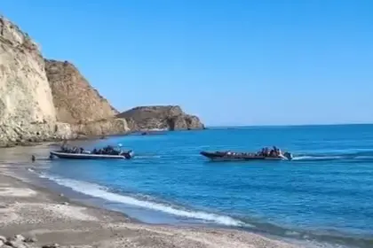 صورة أرشيفية تُظهر وصول قوارب المهاجرين التي تنقل المهاجرين إلى الخلجان في ألميريا (dr)