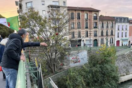 Jet de roses à la Seine - Ile de St Denis ( 2025