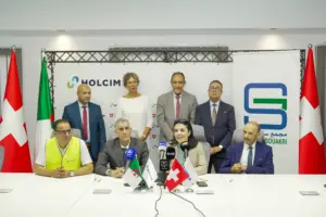Ambassadeur de Suisse visite l’usine Holcim El-Djazaïr