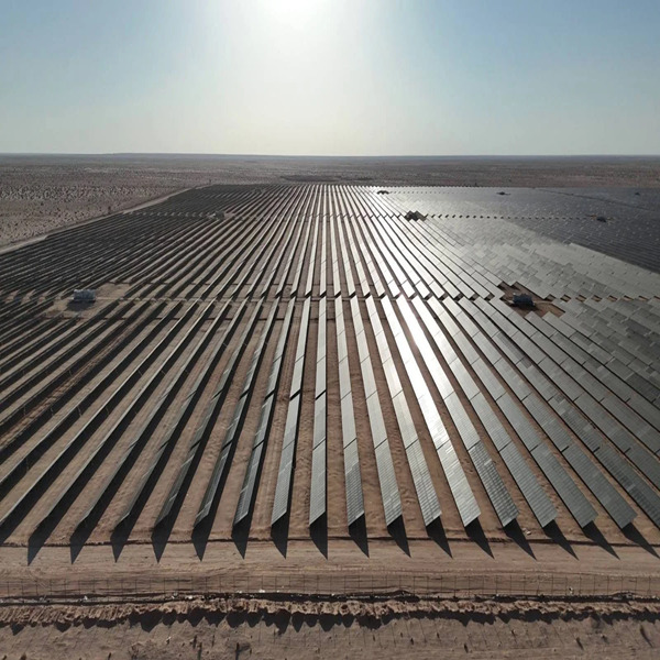 La centrale photovoltaïque 200 mégawatts dans la commune de Tendla (El-Meghaïer)