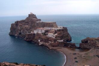 Fortifications on Peñon de Vélez de La Gomera