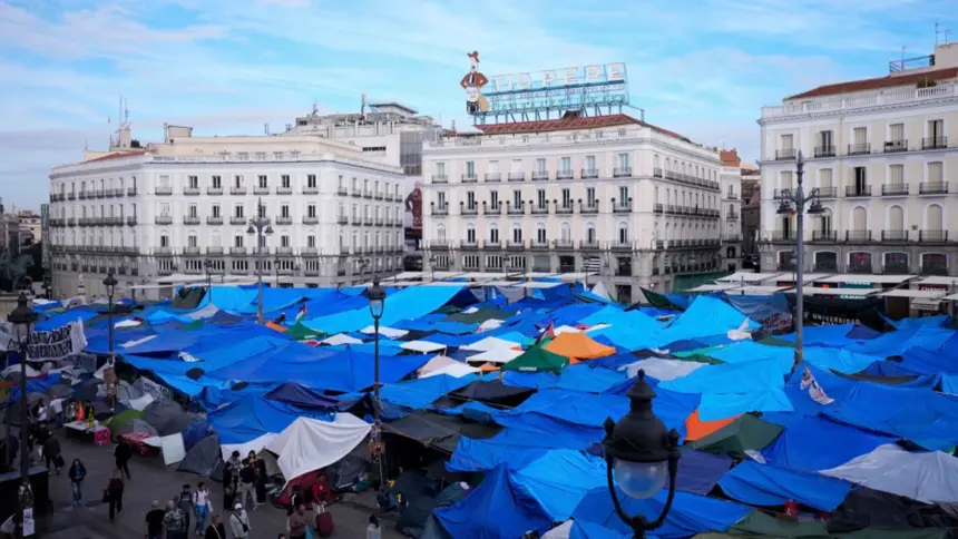 Acampada Puerta del Sol - Madrid