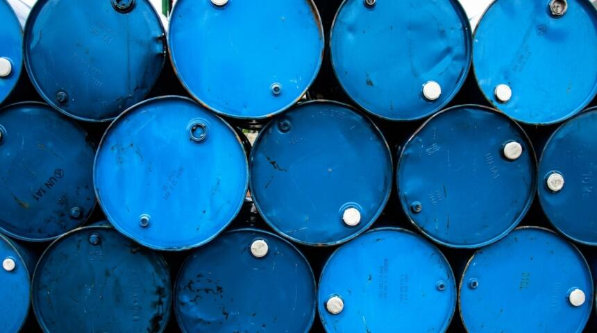le Brent à 105,76 dollars (+0,07 %) et le WTI à 95,63 dollars (+1,58 %), avec le graphique du Brent et les clôtures de la semaine.